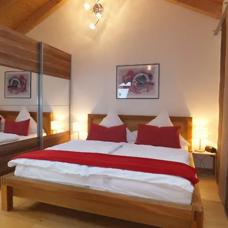 Alpenstern Apartment *